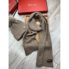 Love Piana Caps Scarfs